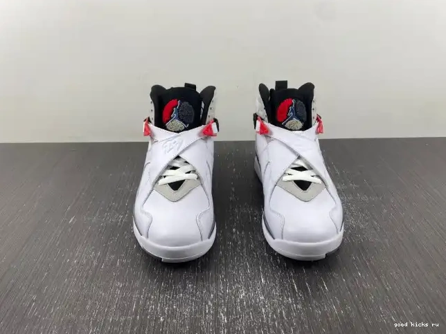 Rep 8 Retro (2013) Bunny Air Jordan 305381-103 Bugs 0501